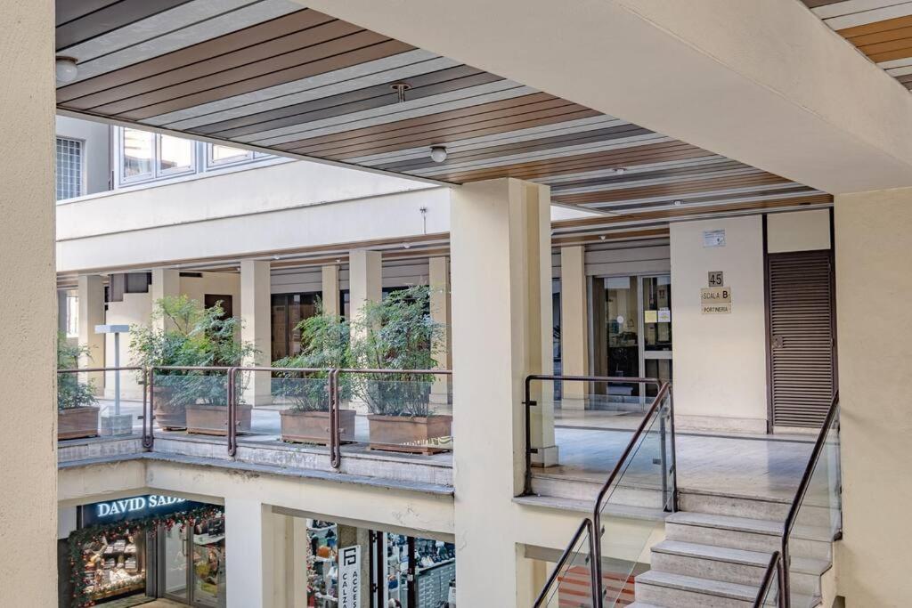 Modern Apartment At San Giovanni ローマ エクステリア 写真
