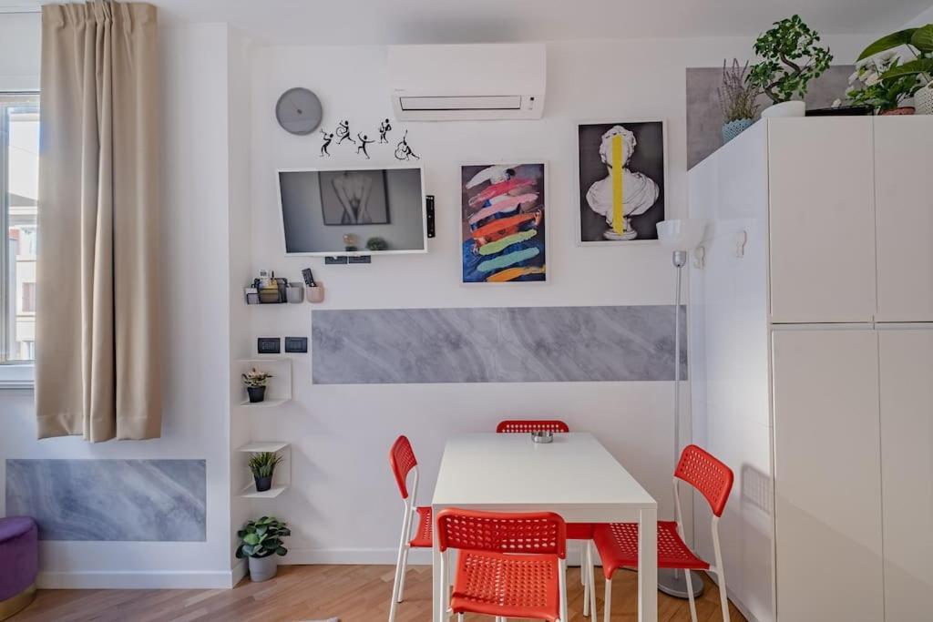 Modern Apartment At San Giovanni ローマ エクステリア 写真