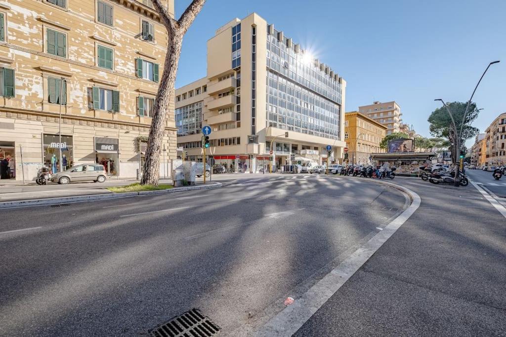 Modern Apartment At San Giovanni ローマ エクステリア 写真