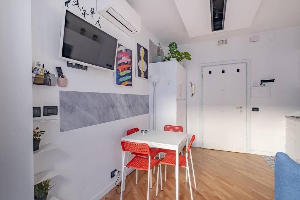 Modern Apartment At San Giovanni ローマ エクステリア 写真